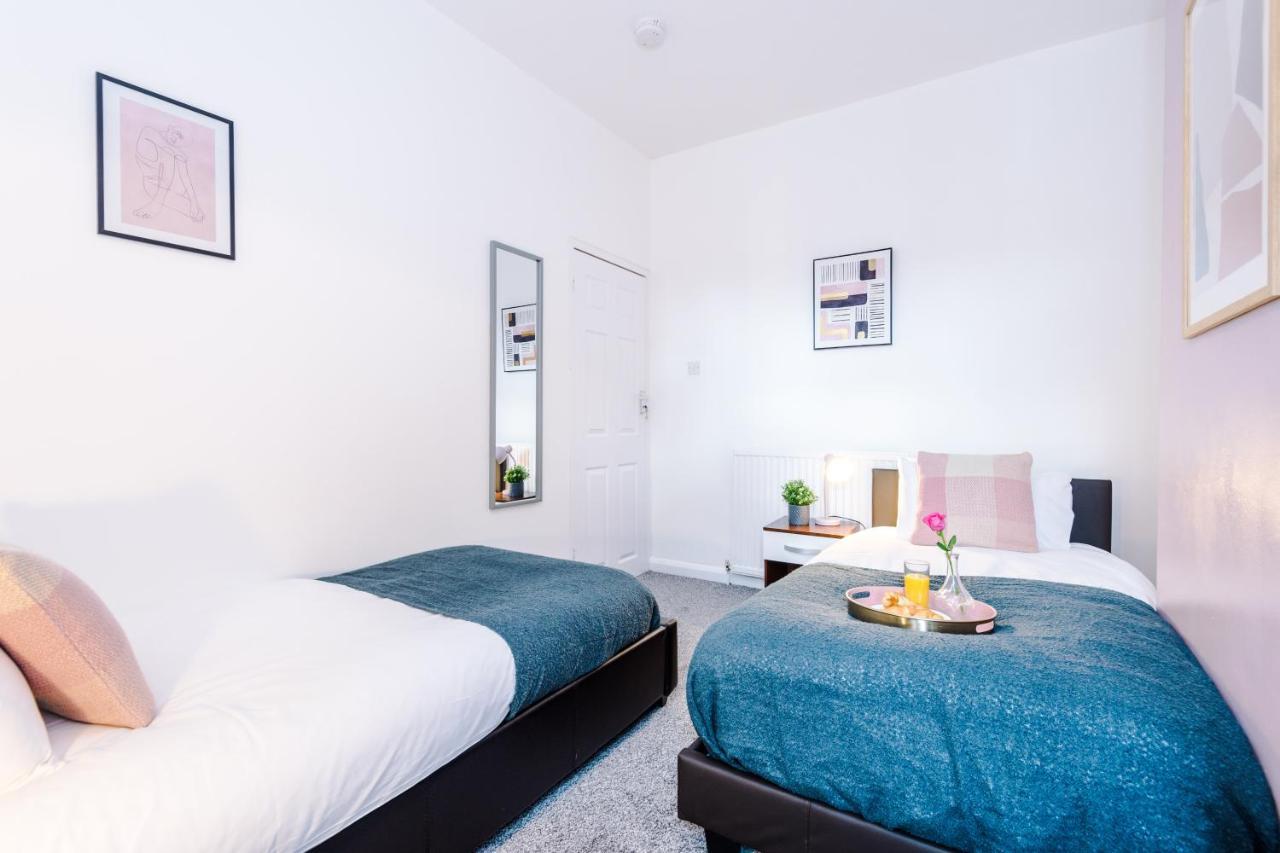 Harley House - Spacious Home With Free Netflix & Parking By Rocketbnb Coventry Ngoại thất bức ảnh