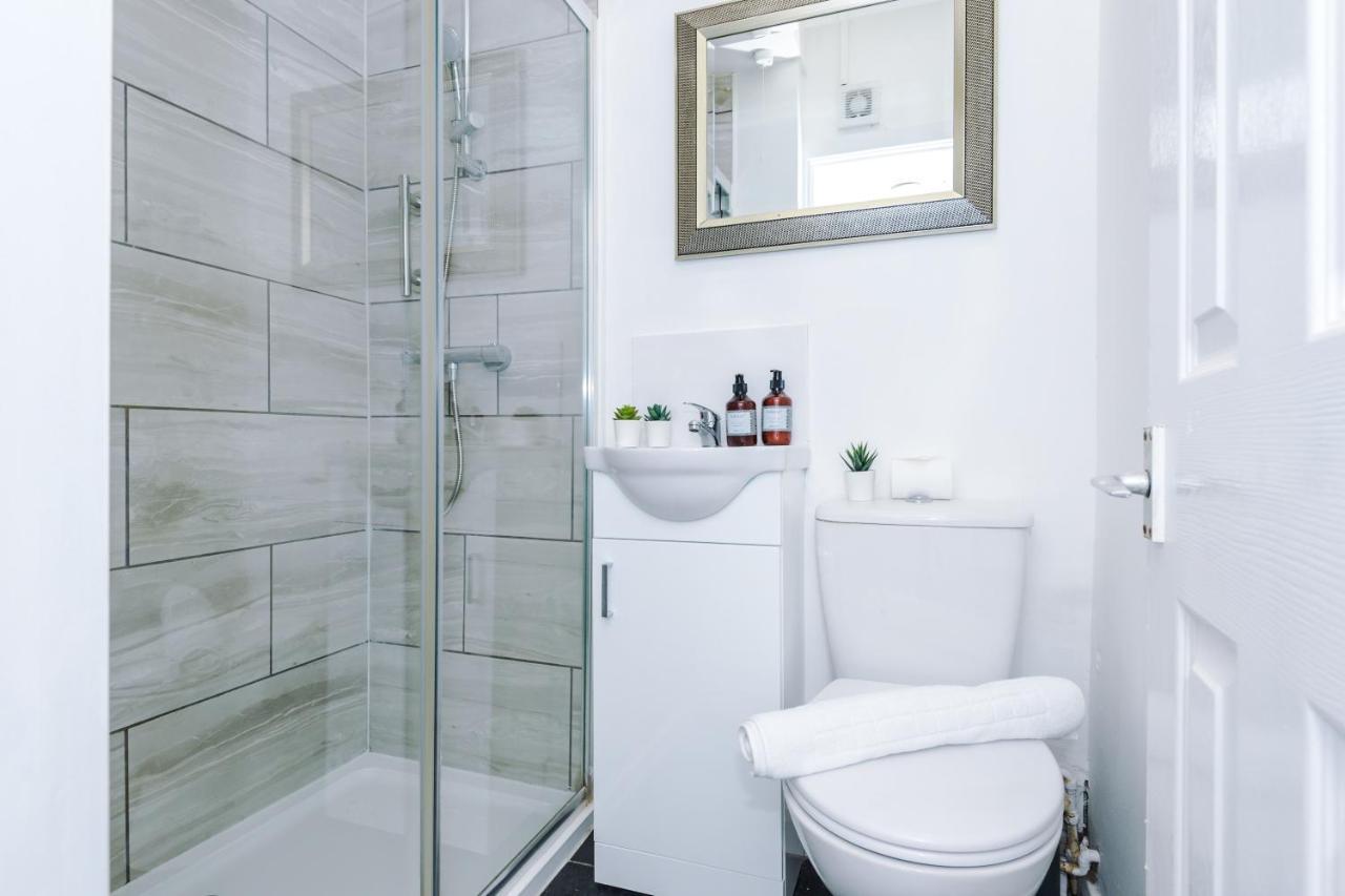 Harley House - Spacious Home With Free Netflix & Parking By Rocketbnb Coventry Ngoại thất bức ảnh